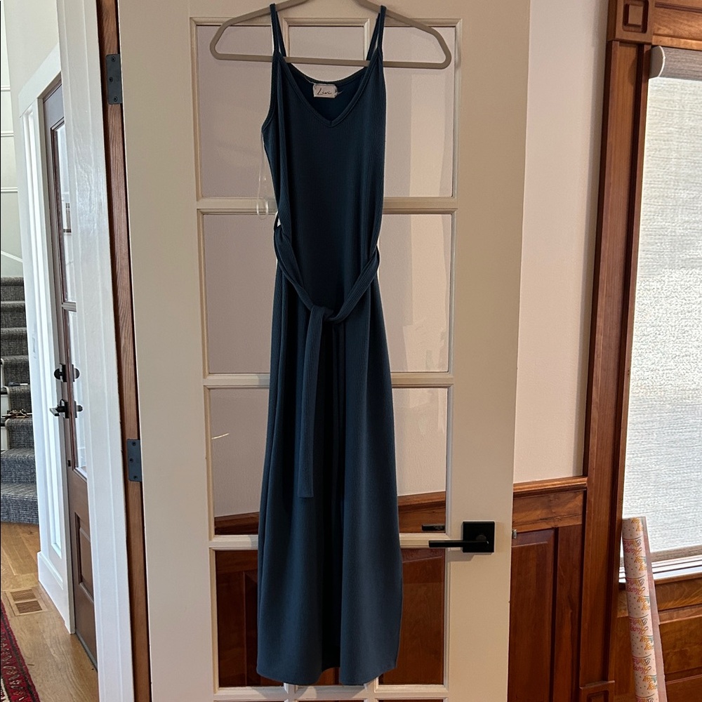 Elegant Blue Maxi Dress